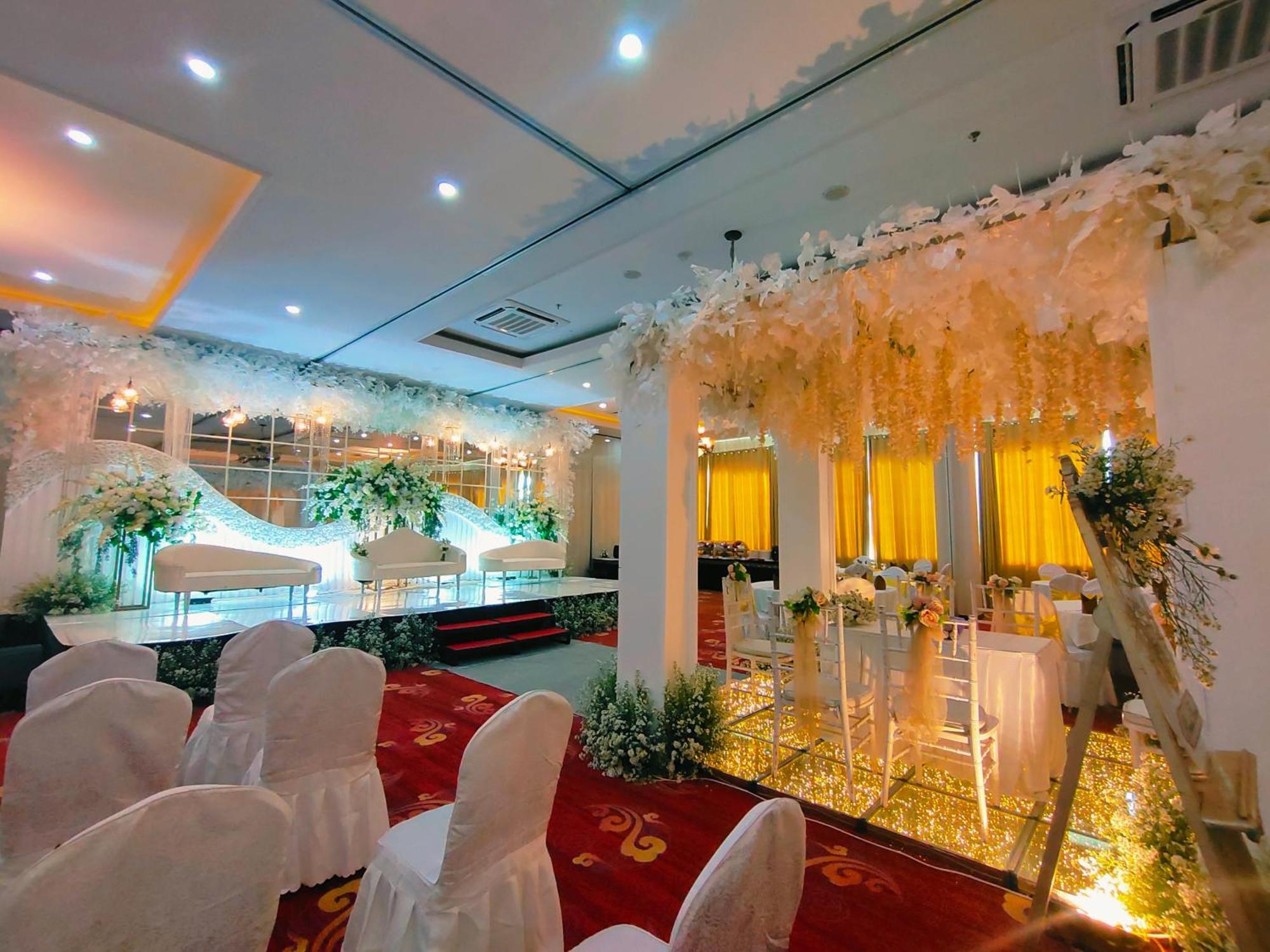 Sindoro Hotel Cilacap By Conary Екстер'єр фото
